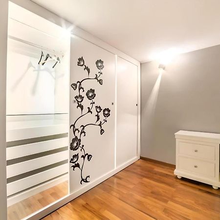 Borrelli House Apartment Napoli Bagian luar foto
